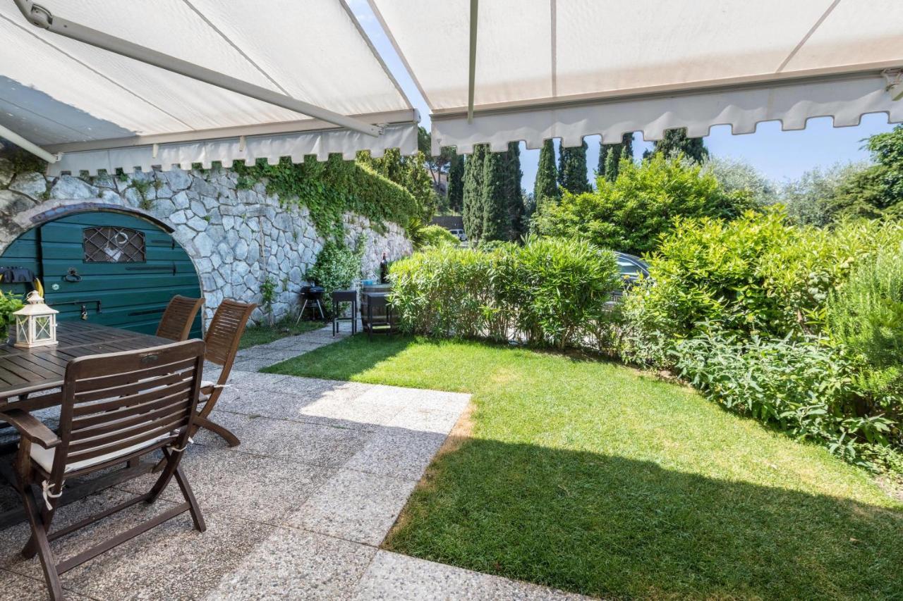 Residence La Mignon Oleandri Torri del Benaco Kültér fotó