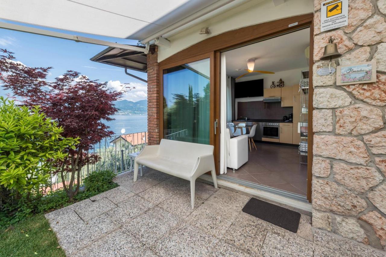 Residence La Mignon Oleandri Torri del Benaco Kültér fotó
