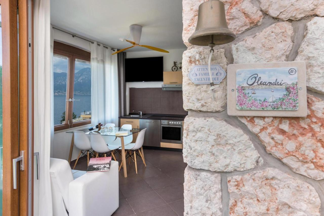 Residence La Mignon Oleandri Torri del Benaco Kültér fotó
